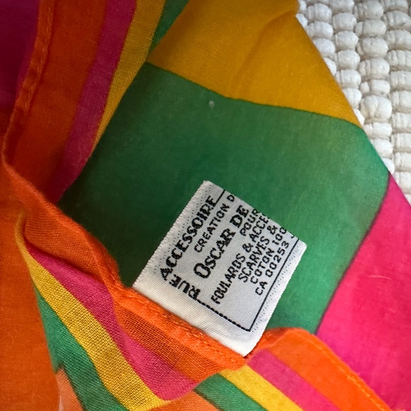 Scarf - Picture 3 of 11